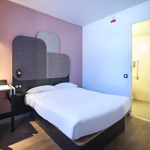https://bb-hotel-avignon-hotel.fr-provencehotel.com